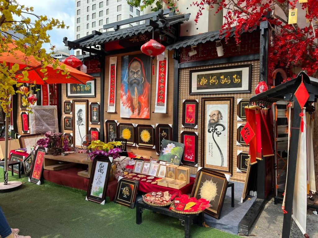 giá thuê ông đồ viết thư pháp